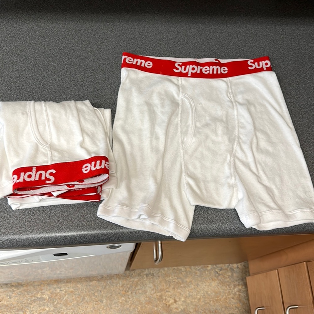 Supreme Hanes comfort flex briefs